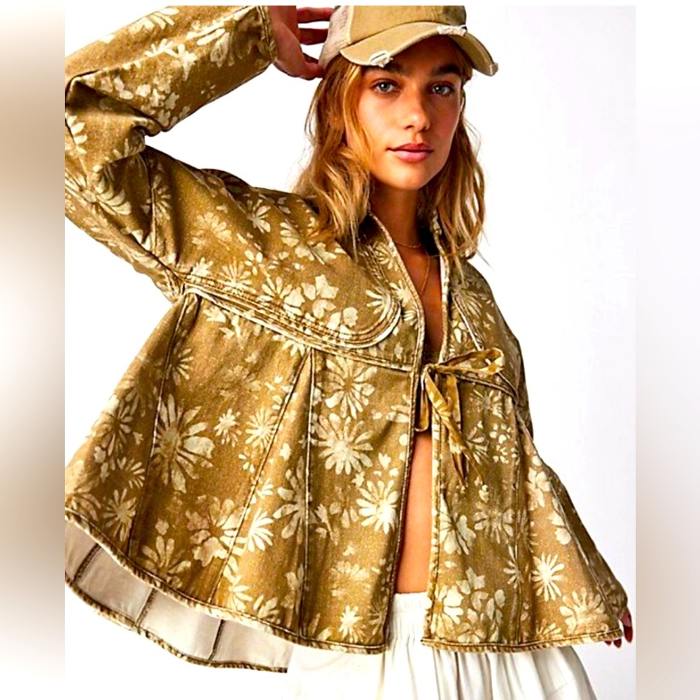 Free People Lua Bed Jacket Daisy Print